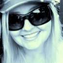 Get ready to play with Katti in a live sex chat!